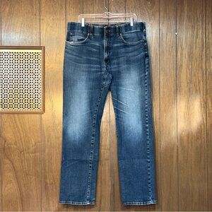 Lee Extreme Motion
Regular Fit Straight Leg Jeans — Men's 36x34